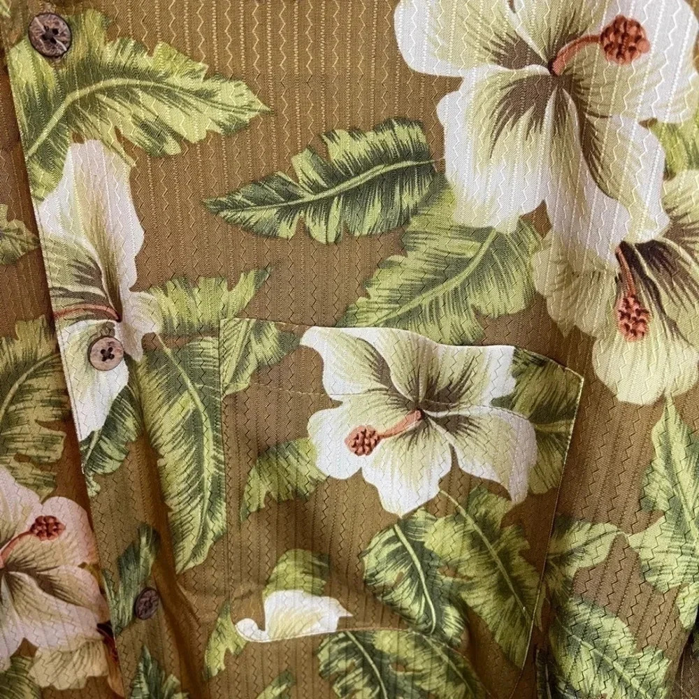 JOS A BANK Men’s Short Sleeve Button Down FLORAL‎ Beach Shirt. Hawaiian Shirt. - Picture 3 of 6